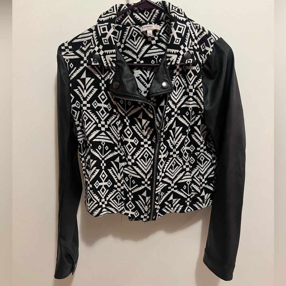 Blu-Pepper Moto Jacket Black White Geometric Aztec Print Large